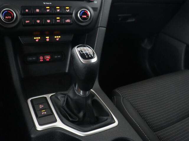 KIA SPORTAGE 1.6 GDI First Edition | Stoel & stuurverwarming | Camera | Navigatie | Achterbankverwarming | Bluetooth | Climate control | Bluetooth | Cruise control | Dodehoek detectie