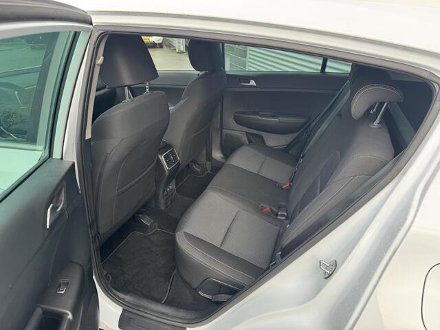 KIA SPORTAGE 1.6 GDI DynamicLine Trekhaak | Navi | Cruise | Camera