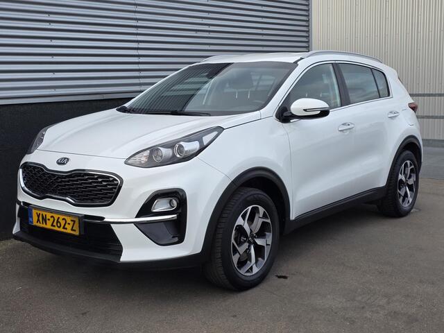KIA SPORTAGE 1.6 GDI DynamicLine Trekhaak, Nieuw geleverd en dealeronderhouden, cruise control, navigatie Apple Carplay/Android Auto, parkeersensoren, afdaal assistent
