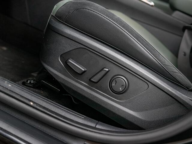 KIA SPORTAGE 1.6 T-GDi Plug-in Hybrid AWD Dark Edition l Stoel Stuur Verwarming l Camera l Navigatie l El. Stoelen