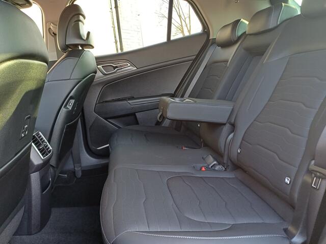 KIA SPORTAGE 1.6 T-GDi MHEV DynamicPlusLine | CAMERA | APPLE CARPLAY/ ANDROID AUTO | Wij bieden ook financiering mogelijkheden aan.