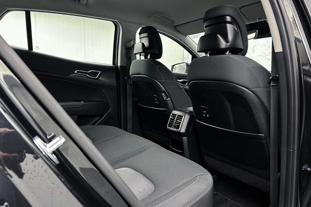 KIA SPORTAGE 1.6 T-GDi Hybrid DynamicLine | Trekhaak | Camera | Adaptieve cruise control