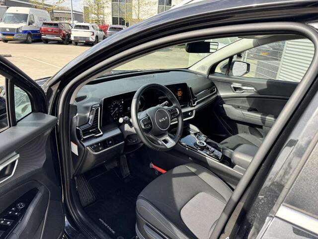 KIA SPORTAGE 1.6 T-GDi Hybrid DynamicLine NL-dealerauto | 24276km! | 230PK | Clima | Cruise | Camera |PDC | DAB+