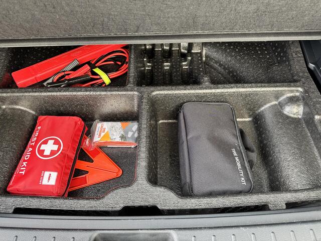 KIA SPORTAGE 1.6 T-GDi Hybrid DynamicLine NL-dealerauto | 24276km! | 230PK | Clima | Cruise | Camera |PDC | DAB+