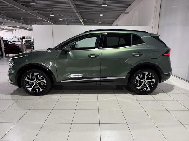 KIA SPORTAGE 1.6 T-GDi Hybrid DynamicPlusLine Trekhaak, Schuif kantel dak, Stoel en Stuur verwarming, Apple Carplay/Android Auto, Navigatie, Camera.