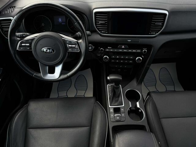 KIA SPORTAGE 1.6 T-GDI 177pk Aut Panoramadak Navi Leder Camera Keyless Stuur en StoelVerwaming Trekhaak JBL 19" Pdc