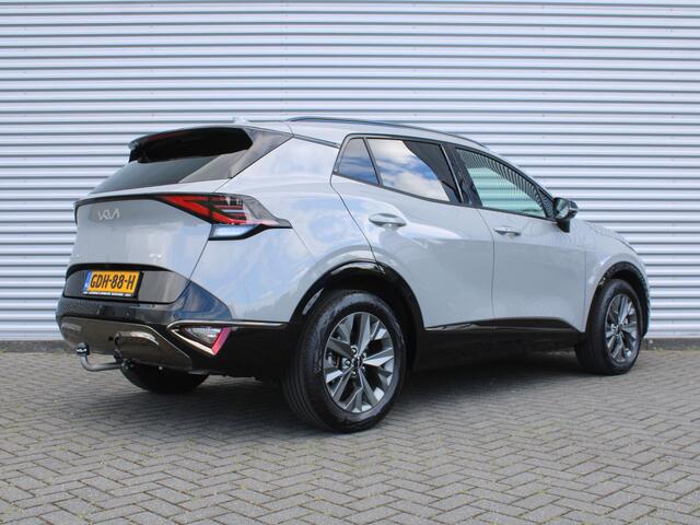KIA SPORTAGE 1.6 T-GDi Hybrid Dark Edition | Stuur-/stoelverwarming v+a | Camera | Elek. stoelverstelling | 18" LM | Cruise adapt. | Navi | Clima | Half leer/suède |