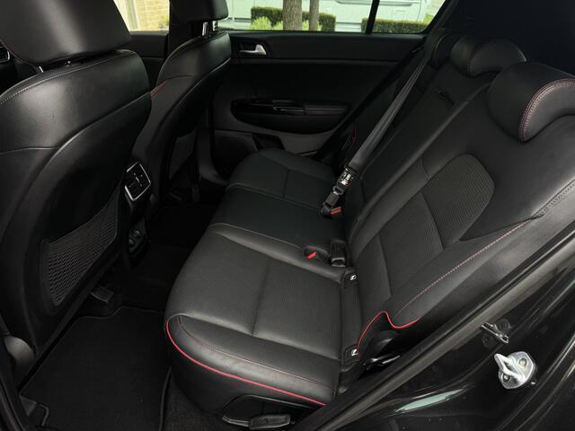 KIA SPORTAGE 1.6 T-GDI 177pk GT-Line Navi Leder Carplay Camera Keyless Stuur en StoelVerwaming DAB Clima 19" Trekhaak JBL Pdc GT