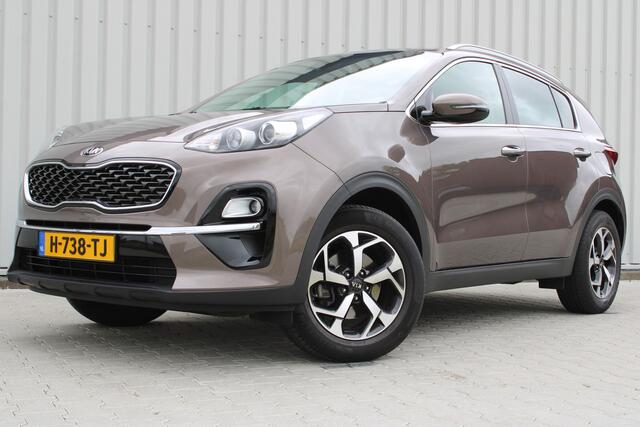 KIA SPORTAGE 1.6 GDI DynamicLine | Incl. 12 maanden Garantie | Achteruitrijcamera | Cruise control | Lane assist | Apple CarPlay/Android auto | Parkeercamera | Navigatie | Parkeersensoren | Climate Control |