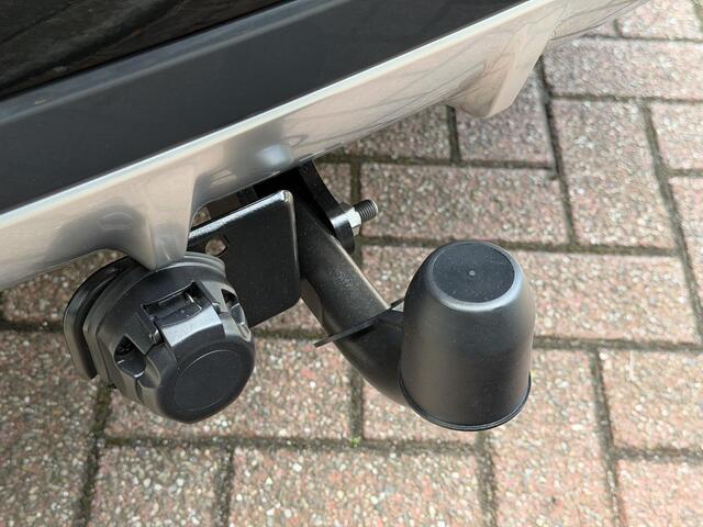 KIA SPORTAGE 1.6 T-GDi Plug-in Hybrid AWD DynamicPlusLine PANORAMADAK | CAMERA | ELEKTRISCH VERSTELBARE STOELEN | STOELVERWARMING | STUURVERWARMING | NAVIGATIE | ALCANTARA INTERIEUR | LED | DODEHOEK DETECTIE | APPLE CARPLAY / ANDROID AUTO | ADAPTIEVE CRUISECONTROL | A