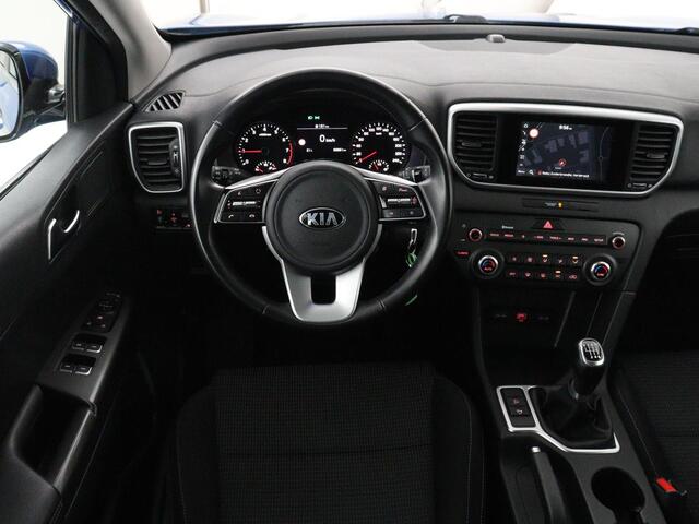 KIA SPORTAGE 1.6 GDI DynamicLine | Trekhaak | Carplay | Camera | Navigatie | Climate control | Parkeerhulp | Cruise control | Bluetooth | Getint glas | Origineel NL