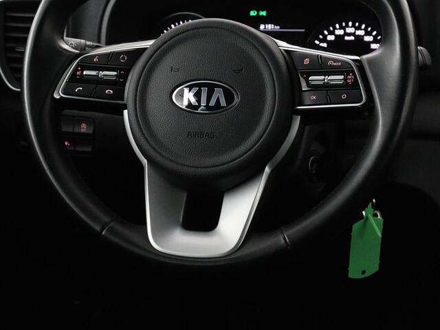 KIA SPORTAGE 1.6 GDI DynamicLine | Trekhaak | Carplay | Camera | Navigatie | Climate control | Parkeerhulp | Cruise control | Bluetooth | Getint glas | Origineel NL
