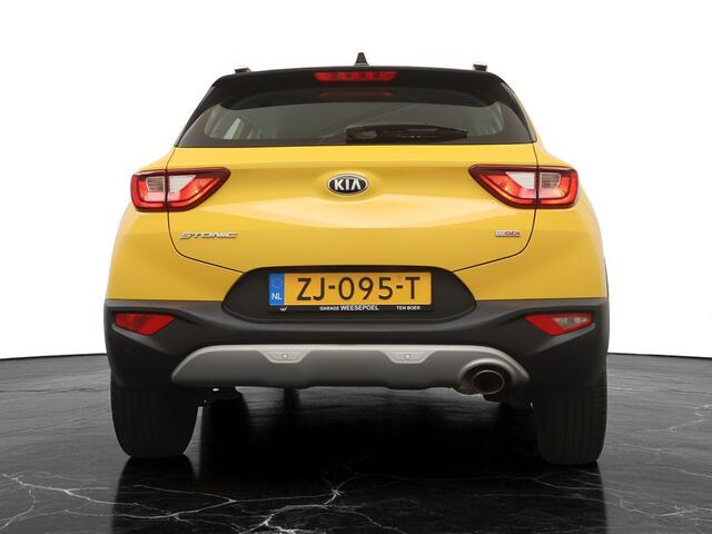 KIA Stonic 1.0 T-GDi DynamicLine - Navigatie - Camera - Airco - Cruise control - 17 inch LM velgen - 12 maanden garantie