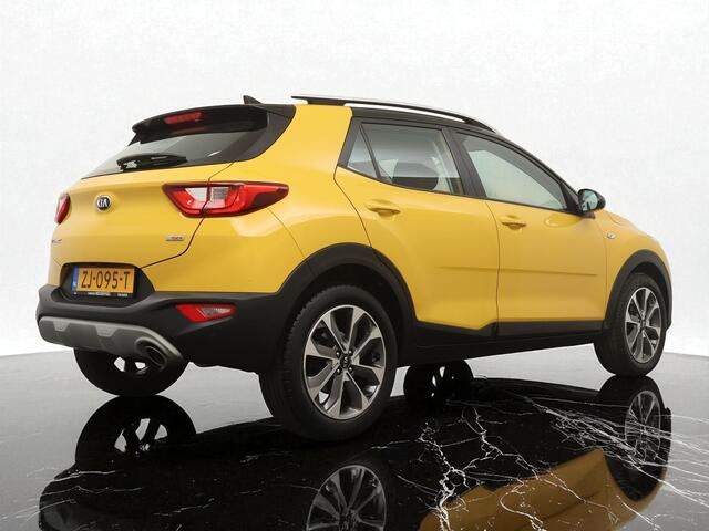 KIA Stonic 1.0 T-GDi DynamicLine - Navigatie - Camera - Airco - Cruise control - 17 inch LM velgen - 12 maanden garantie