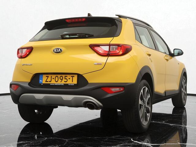KIA Stonic 1.0 T-GDi DynamicLine - Navigatie - Camera - Airco - Cruise control - 17 inch LM velgen - 12 maanden garantie