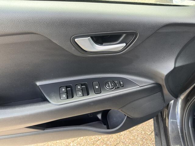 KIA Stonic 1.0 T-GDi DynamicLine Carplay/Clima/Cam/Cruise