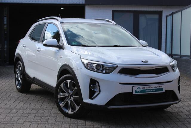 KIA Stonic 1.2 85pk 4 Cilinder, Cruise, Apple CarPlay, Navigatie, Parkeersensoren, 17"