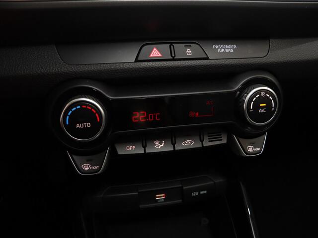 KIA Stonic 1.0 T-GDi MHEV DynamicLine | DIRECT UIT VOORRAAD LEVERBAAR!!! | Achteruit Camera | Climate Control | Apple Carplay/Android auto | Elektrische ramen | Cruise Control |