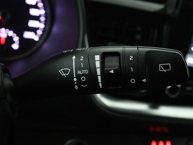 KIA Stonic 1.0 T-GDi MHEV DynamicPlusLine | Navigatiesysteem | Parkeerhulp | Apple Carplay / Android Auto |