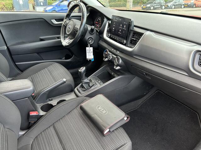 KIA Stonic 1.0 T-GDi MHEV DynamicLine navi/camera airco/ecc apk