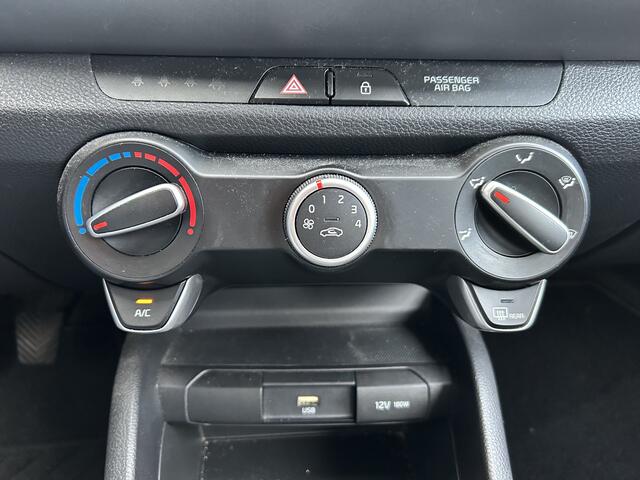 KIA Stonic 1.0 T-GDi MHEV DynamicLine navi/camera airco/ecc apk