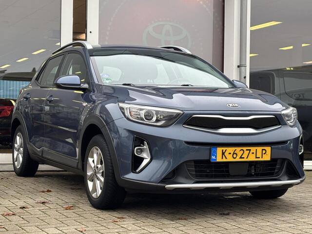 KIA Stonic 1.0 T-GDI MHEV DynamicLine | Trekhaak | All season banden | Apple Carplay/Andoid Auto | Cruise Control