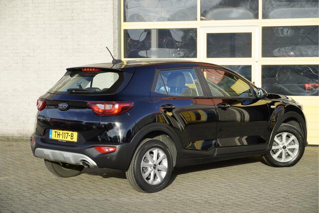 KIA Stonic 1.2 MPi ComfortPlusLine BJ2018 Lmv 15" | Led | Pdc | Navi | Achteruitrijcamera | App-Connect | Airco | Cruise control | Getint glas