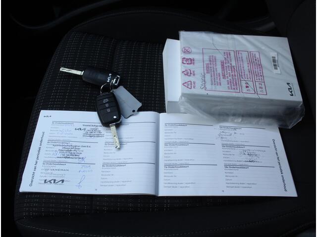 KIA Stonic 1.0 T-GDi MHEV DynamicPlusLine CLIMATE | CAMERA | CARPLAY | LED | NAVI | ADAPCRUISE | LMV16 | PDC | STOELVERW