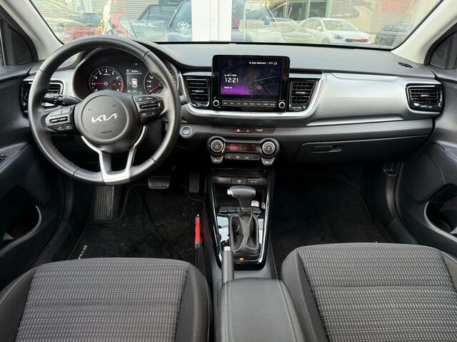 KIA Stonic 1.0 T-GDi MHEV Dynamicplusline 120pk !! | Automaat | NL Auto | Lichtmetalen velgen | Climate control | Parkeercamera