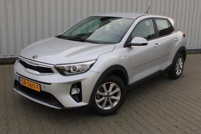 KIA Stonic 1.2 MPi ComfortPlusLine Navigator | Incl. 12 maanden garantie | Navigatie | Achteruitrijcamera | Cruise control | Airco | DAB+ radio | Isofix | Parkeersensoren |