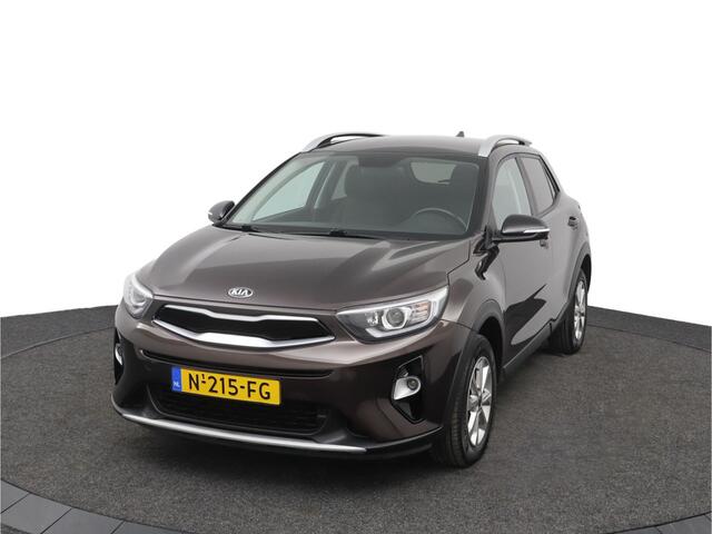 KIA Stonic 1.2 MPi EconomyLine - Climate Control - Stoel/-stuurverwarming - Navigatie- Parkeersensoren achter - Camera - 12 maanden Bovag garantie