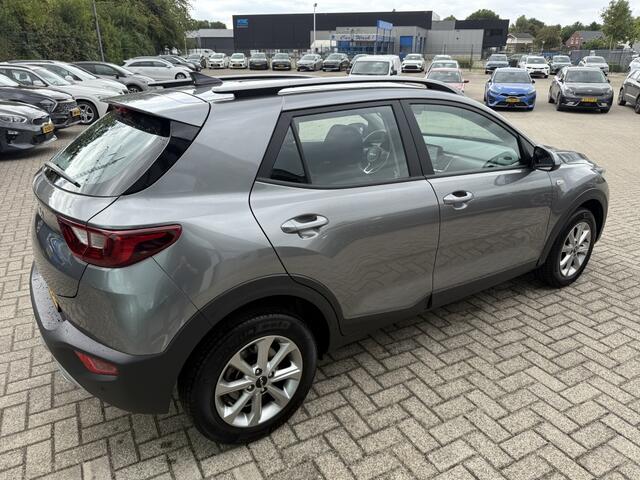 KIA Stonic 1.0 T-GDi MHEV DynamicLine NAVI + CAMERA