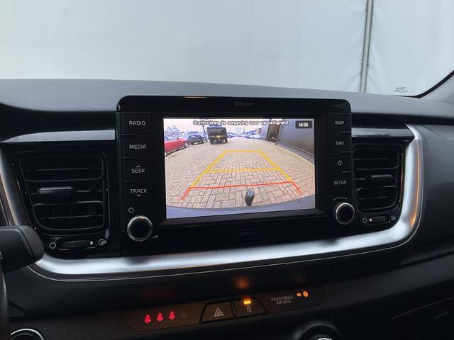 KIA Stonic 1.0 T-GDi DynamicLine Navi Camera Trekhaak Carplay Keyless Yellow Star