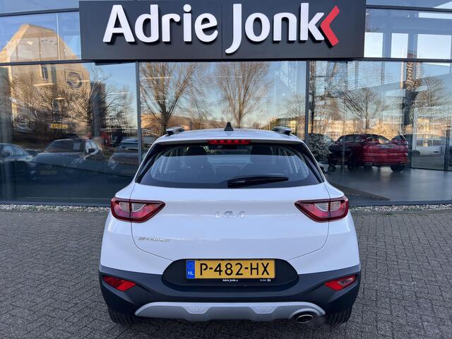 KIA Stonic 1.0 T-GDi MHEV DynamicLine NAVIGATIE PACK | CLIMATE CONTROLE | CAMERA | PARKEERSENSOREN | LAGE KM STAND 26891km |