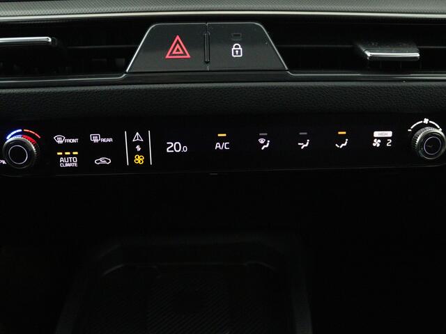 KIA Stonic 1.0 T-GDi MHEV GT-Line 10 Jaar Garantie | Open Dak | Achteruitrijcamera |