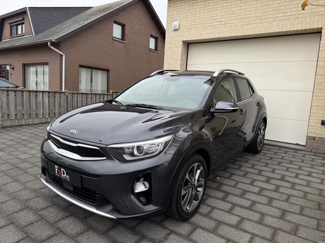 KIA Stonic 1.0 T-GDi 100pk DynamicLine Navi Camera Carplay DAB Led 17" Pdc