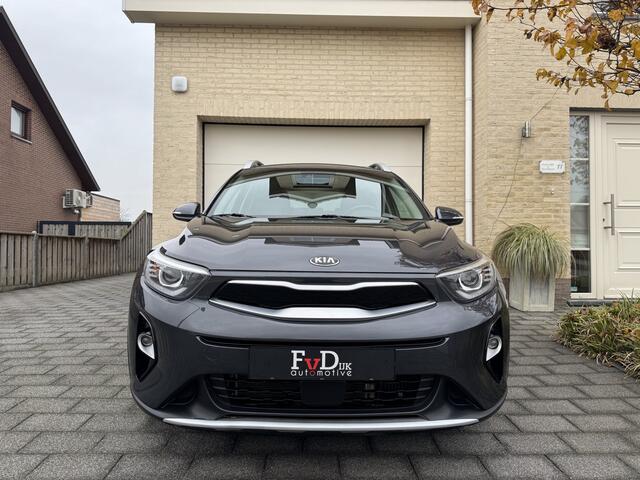 KIA Stonic 1.0 T-GDi 100pk DynamicLine Navi Camera Carplay DAB Led 17" Pdc