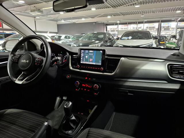 KIA Stonic 1.0 T-GDi MHEV DynamicPlusLine Navigatie Apple Carplay/Android Auto, achteruitrij camera, cruise contro.l
