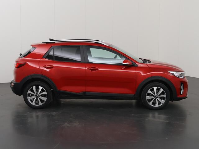 KIA Stonic 1.0 T-GDi MHEV DynamicPlusLine | Trekhaak | Keyless | Navigatie | Parkeercamera | Apple Carplay/Android Auto | Climate Control |