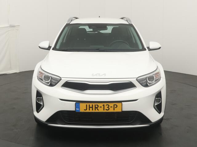 KIA Stonic 1.0 T-GDi MHEV 100 pk ComfortLine | Navi | Clima | Cruise | Camera | Apple Carplay | 16" | Zeer zuinig | 4 seiz. banden