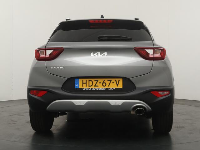 KIA Stonic 1.0 T-GDi MHEV DynamicPlusLine - Apple/Android Carplay - Navigatie - Cruise Control - Stoel/Stuurverwarming - Lichtmetalen Velgen - Fabrieksgarantie Tot 2032