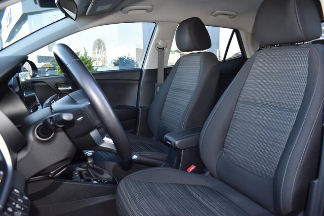 KIA Stonic 1.0 T-GDi MHEV DynamicLine | Automaat | Camera | Apple Carplay/ Android Auto | Cruise Control | Tot 10Jr. Kia-Garantie