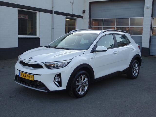 KIA Stonic 1.0 T-GDi MHEV DynamicLine Automatische airco, navigatie, licht metalen velgen, cruise controle, apple carplay, android auto, enz