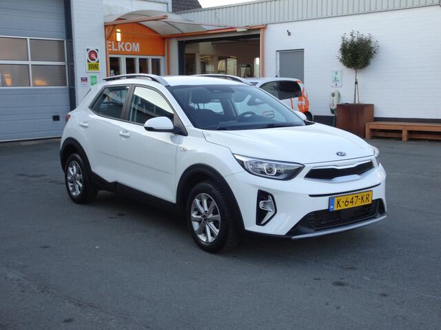 KIA Stonic 1.0 T-GDi MHEV DynamicLine Automatische airco, navigatie, licht metalen velgen, cruise controle, apple carplay, android auto, enz