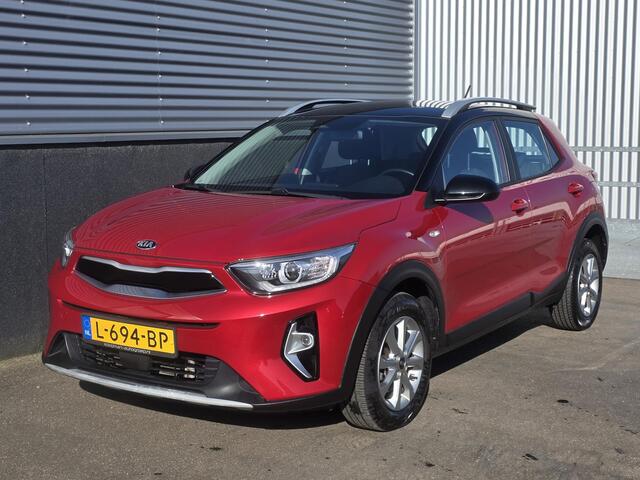 KIA Stonic 1.0 T-GDi MHEV DynamicLine Nieuw geleverd, Dealeronderhouden, 1e eign. Apple Carplay en/of Android auto Navigatie, Achteruitrijcamera
