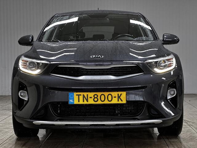 KIA Stonic 1.0 T-GDi ComfortPlusLine Navigator /Trekhaak! /Camera /Apple + Android /DAB+! /Navi /Airco /Cruise /Elek. pakket /Bluetooth /LED Dagrijverl. /17"LMV /Extra getint glas /PDC.