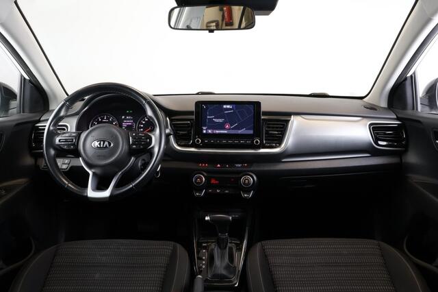 KIA Stonic 1.0 T-GDI MHEV DynamicLine - Climate control - Camera