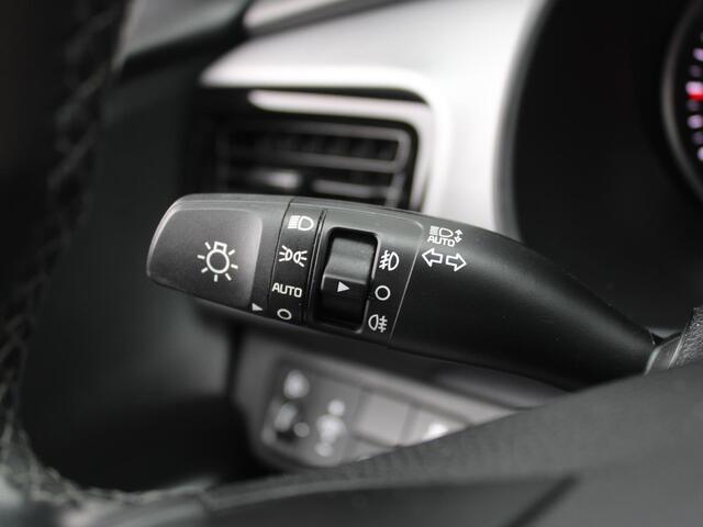 KIA Stonic 1.0 T-GDi DynamicLine | Trekhaak | Camera | Navi | Keyless | Clima | Cruise | 17" LM | All seasons | Eerste eigenaar | Dealeronderhouden |