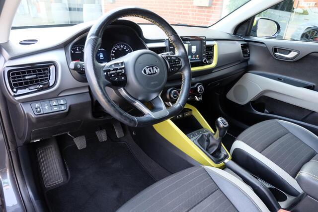 KIA Stonic 1.0 T-GDi ExecutiveLine / Navi / Camera / Stuurverwarming / 17"