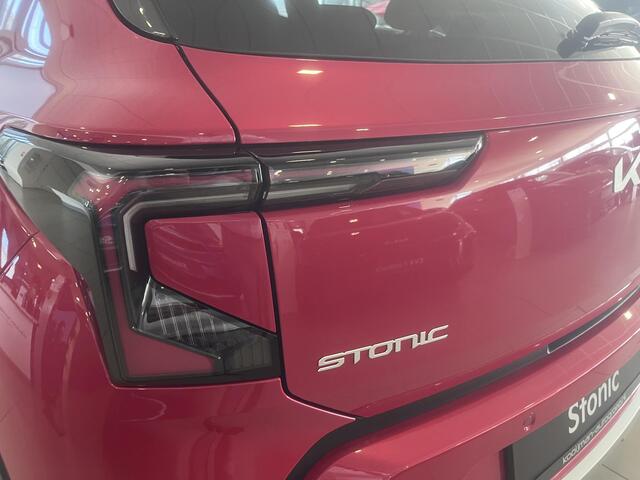 KIA Stonic 1.0 T-GDi MHEV DynamicPlusLine VOORRAAD AUTO!! TIJDELIJK EXTRA INRUIL VOORDEEL!! VRAAG NAAR ONZE ACTIE!!